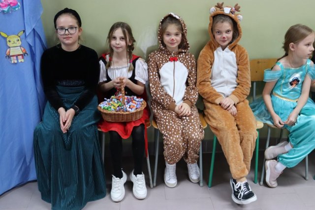 b_1024_768_0_00_images_2023_2024_Swietlica_Bajkowe_Swieto_402300479_805313984729885_8219345786632470509_n